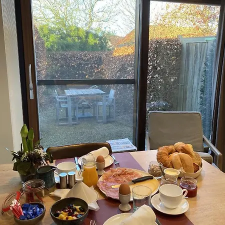 Bed & Breakfast De Tuinkamer